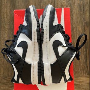 Nike Panda Dunk Low White Black Woman's 7.5 Women/ 5.5 Men.